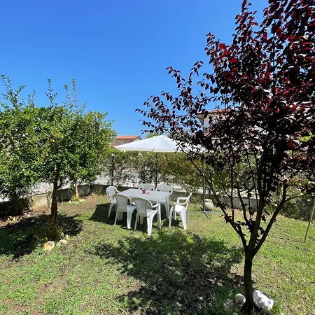 Apartment Garden Marina Di Carrara