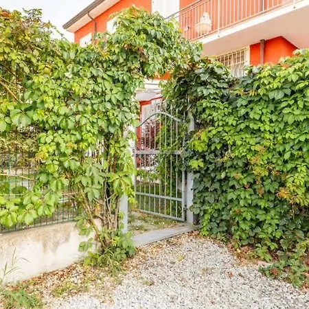 Apartment Garden